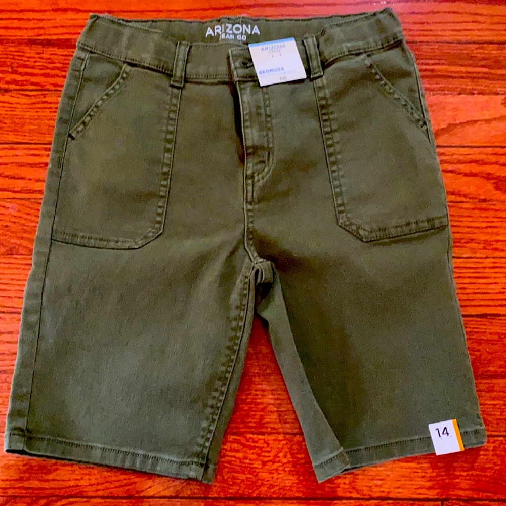 Girls Sz 14 Arizona Bermuda shorts NEW
